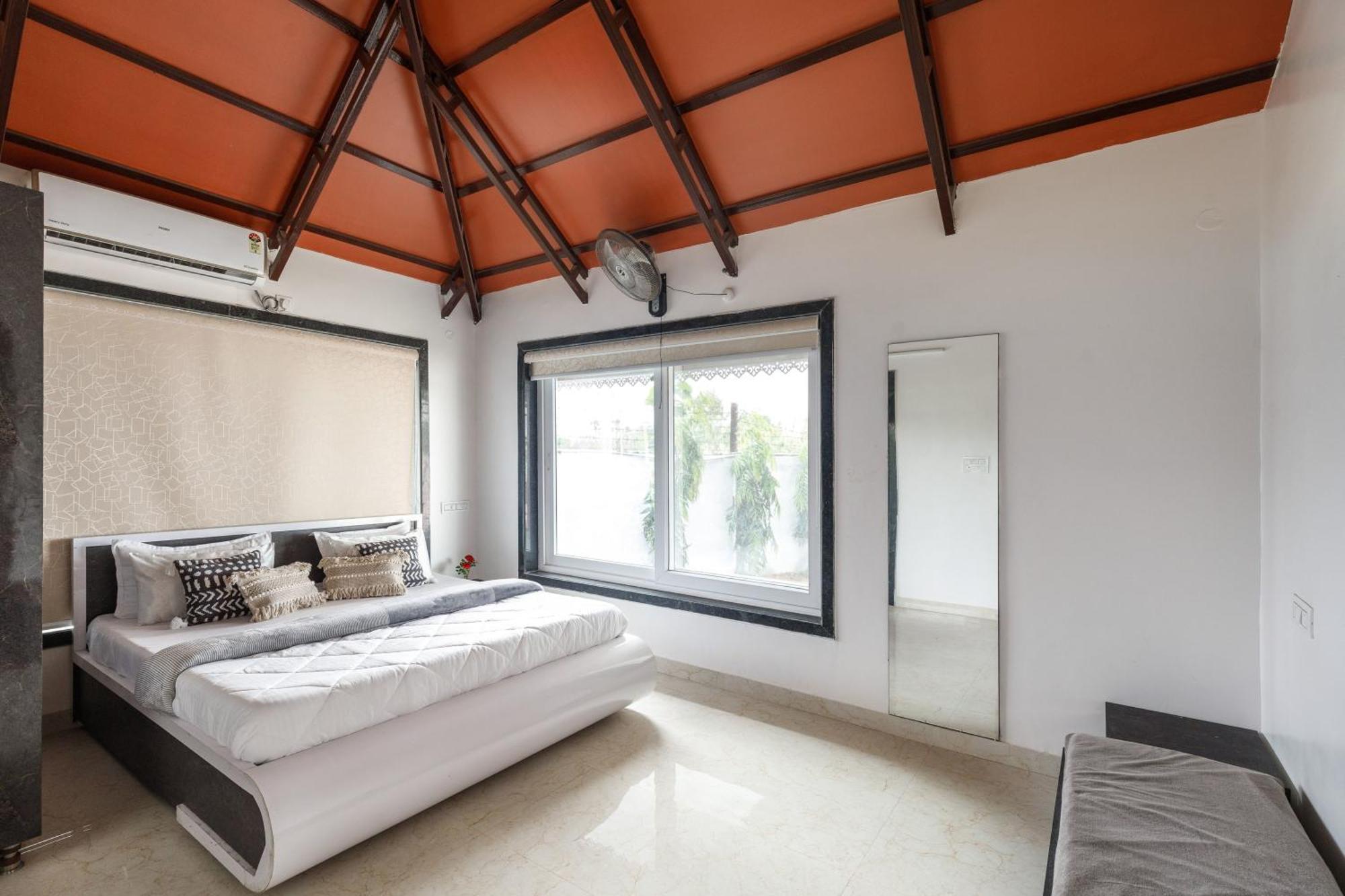 Aqua Lagoon Villa By Secret Turtle Pvt Pool Private Lawn Secunderabad Экстерьер фото