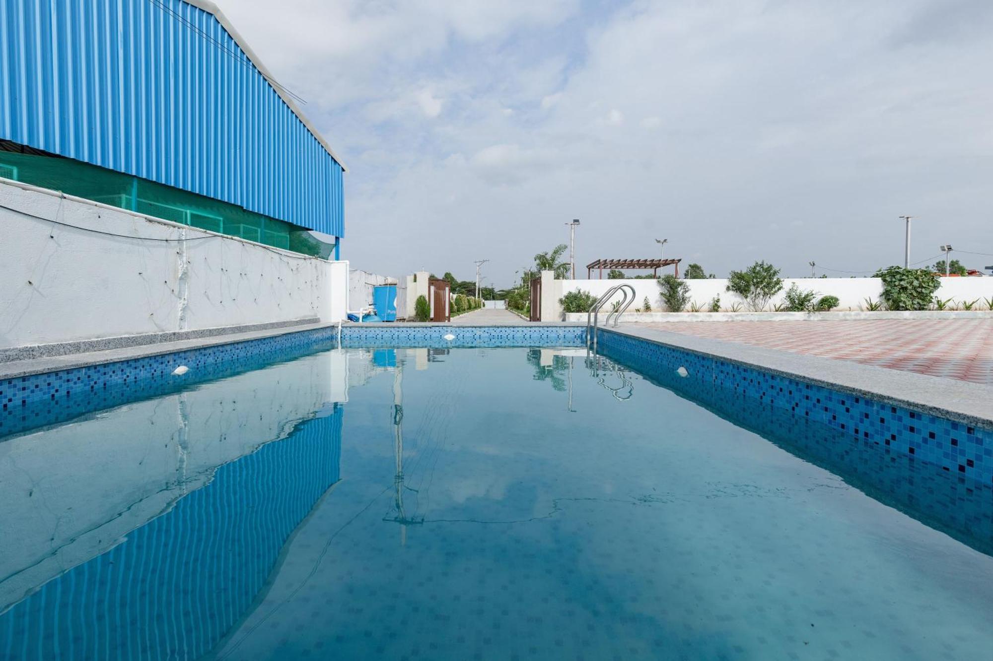 Aqua Lagoon Villa By Secret Turtle Pvt Pool Private Lawn Secunderabad Экстерьер фото