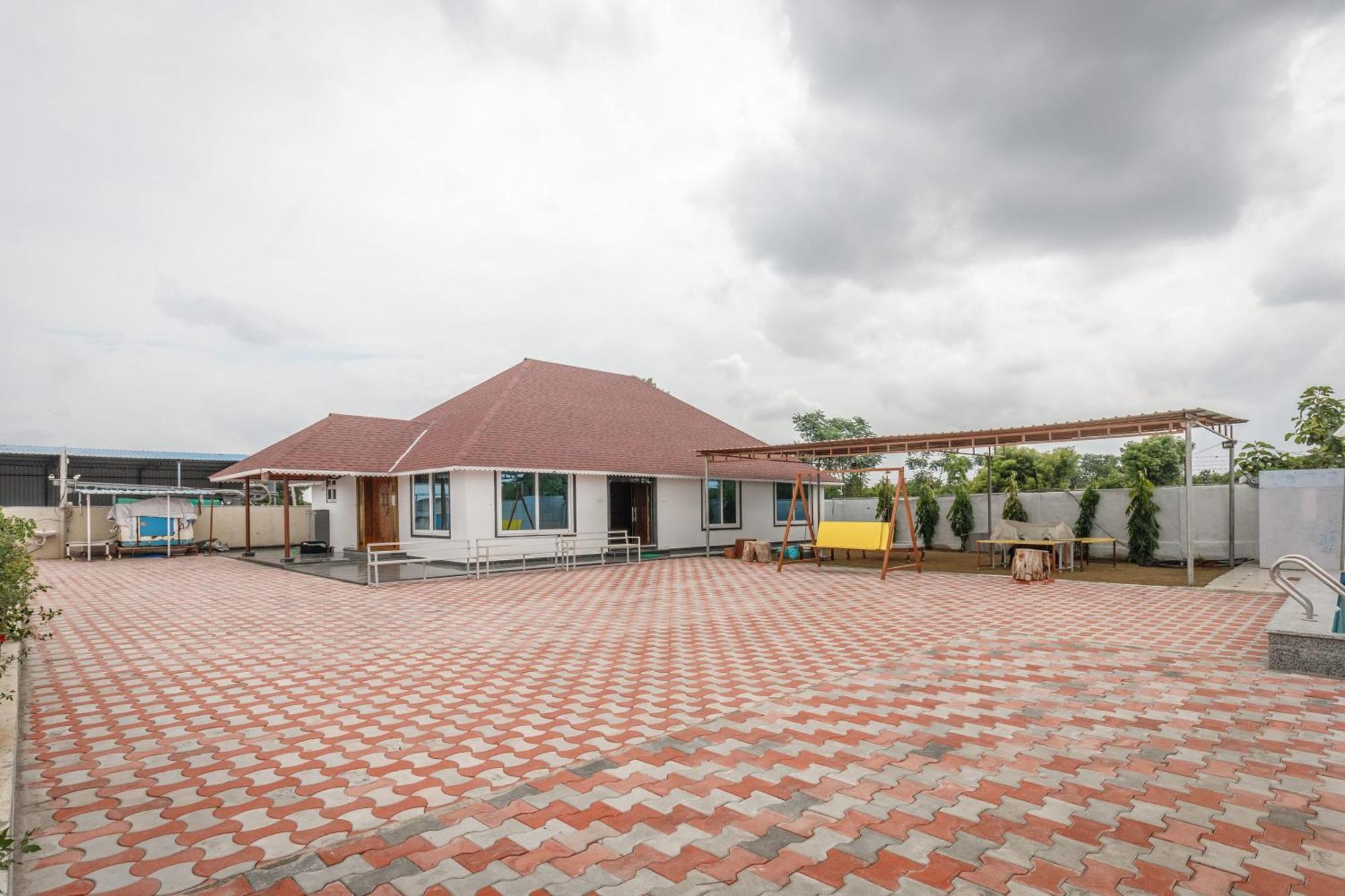 Aqua Lagoon Villa By Secret Turtle Pvt Pool Private Lawn Secunderabad Экстерьер фото